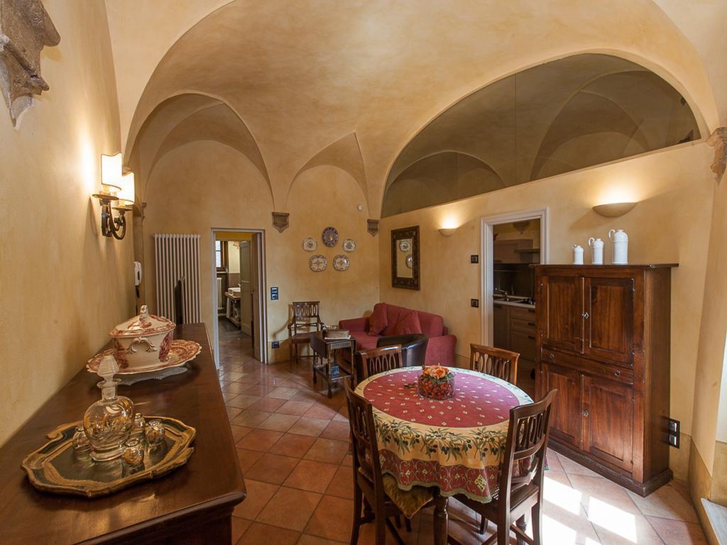 Apartment Residenza Gabrielli Sarteano Zimmer foto